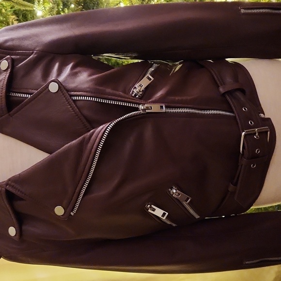 NWT Walter Baker Plum Color Lamb Leather Biker Jacket-Size M​​​​​​​​ - Picture 2 of 5